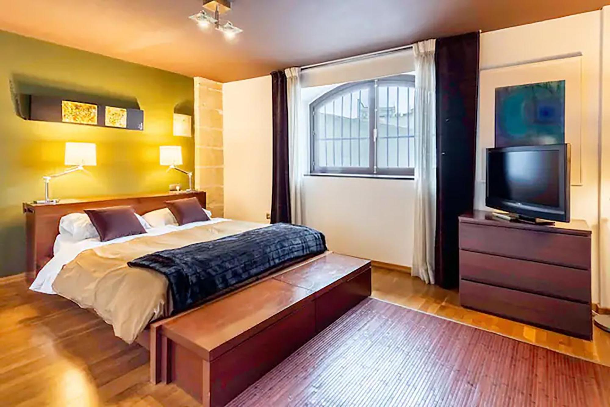 Апартаменты Artqhost Jerez Huge Loft & Free Parking Херес-де-ла-Фронтера Экстерьер фото